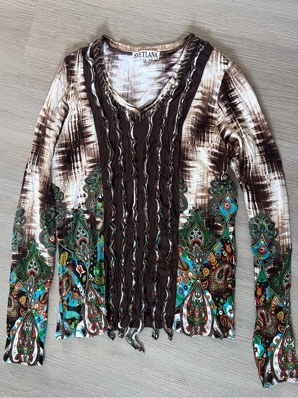 Svetlana Women's Brown & Green Patterned Long-Sleeve V-Neck Top